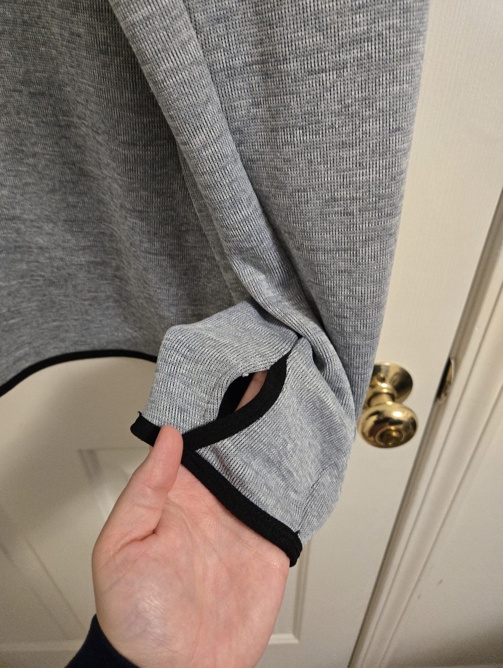 Nike Dri-Fit Womens Therma Hypernatural Gray Hoodie Pullover Size XL - Picture 8 of 8